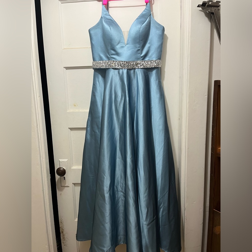 Women’s Dusty Blue ball gown prom dress with pockets